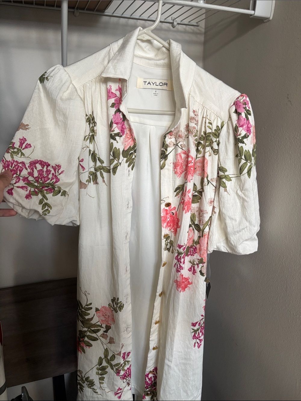 Taylor White Floral Button-Front Dress with Pink & Green Blooms